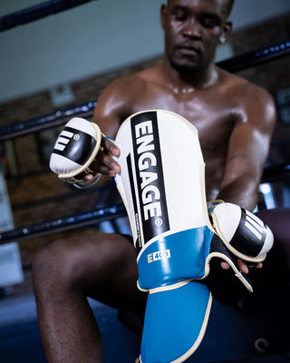 Engage E-Serie Schienbeinschoner Blau/Weiß